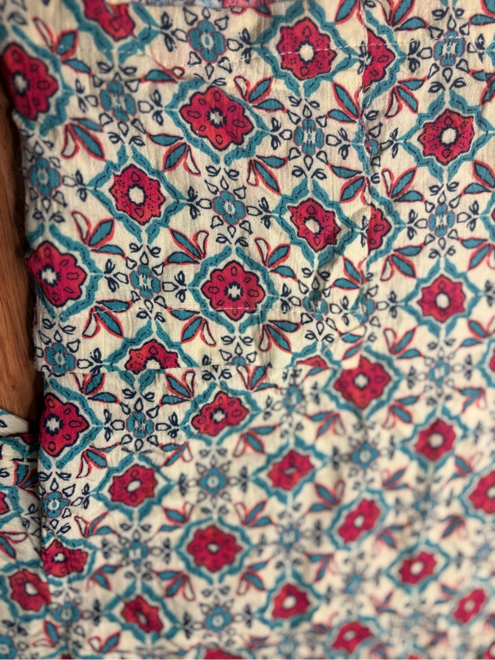 ZARA Short-Sleeve Floral Button-Up Shirt in Cream, Red & Teal - Picture 5 of 7